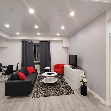 Alexi Apartments - Newly Renovated Apt In The Heart Of The City Near To Railway Station And Nokia Arena Tampere Ngoại thất bức ảnh